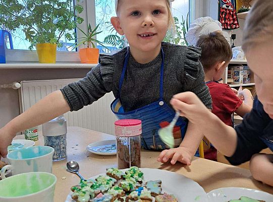 Gr.II. Robimy pierniczki z mamą Franka