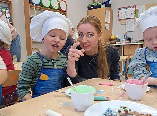 Gr.II. Robimy pierniczki z mamą Franka