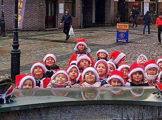 Gr. IV Z życzeniami w Urzędzie Miasta