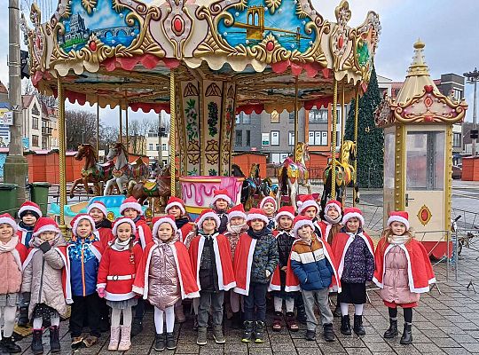 Gr. IV Z życzeniami w Urzędzie Miasta