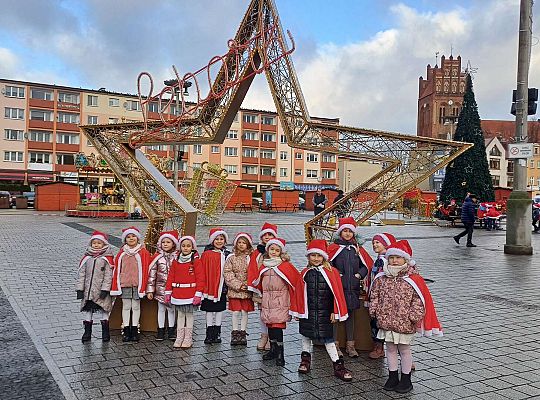 Gr. IV Z życzeniami w Urzędzie Miasta