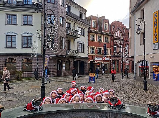 Gr. IV Z życzeniami w Urzędzie Miasta