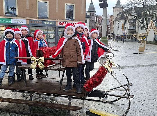 Gr. IV Z życzeniami w Urzędzie Miasta
