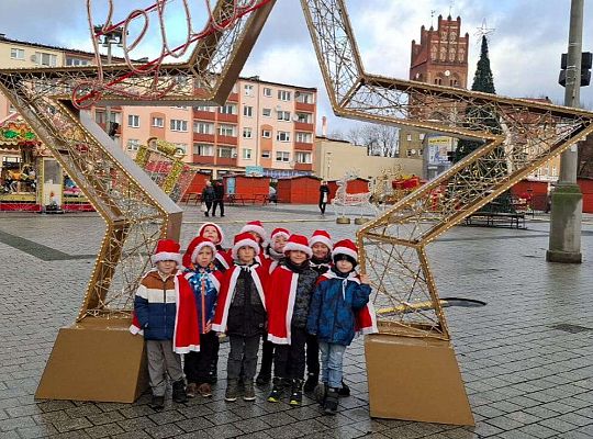 Gr. IV Z życzeniami w Urzędzie Miasta