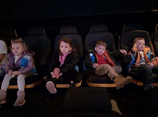 Gr.I  I Gr.II  Wycieczka do kina "Ella Bella Bingo "