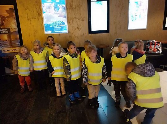 Gr.I  I Gr.II  Wycieczka do kina "Ella Bella Bingo "