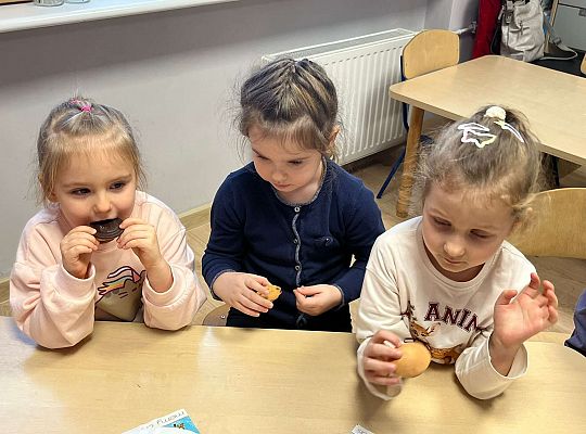 Gr. III Urodzinki Zosi i Zuzi