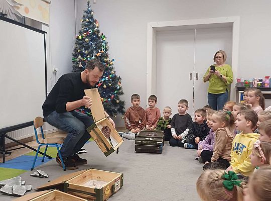 Gr. III i IV Dinozaury w przedszkolu