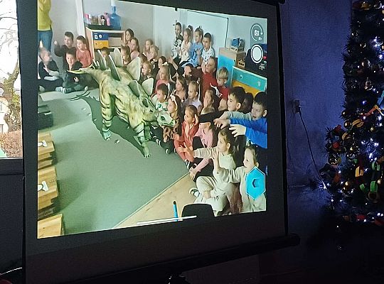 Gr. III i IV Dinozaury w przedszkolu