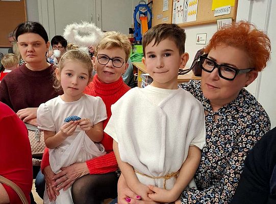 Gr.IV Dzień Babci I Dziadka