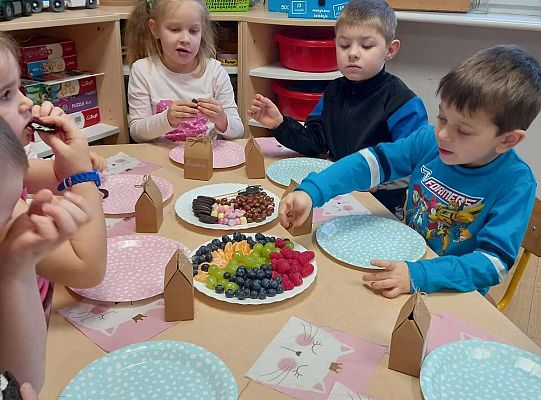 Gr. III Urodzinki Hani