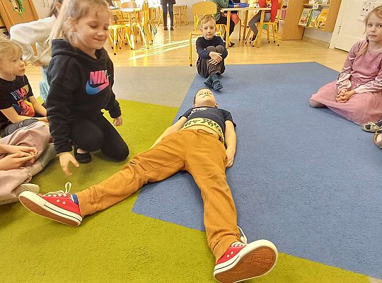 Gr.IV Światowy Dzień Pierwszej Pomocy -projekt "Szlachetnie i zdrowo z małpką Iwoną"