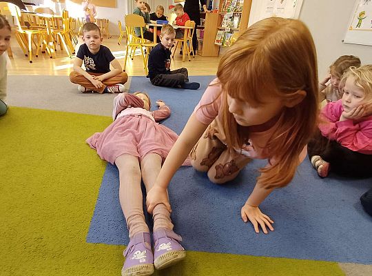 Gr.IV Światowy Dzień Pierwszej Pomocy -projekt "Szlachetnie i zdrowo z małpką Iwoną"