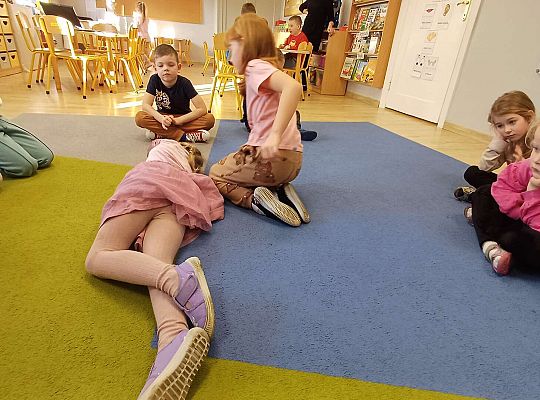 Gr.IV Światowy Dzień Pierwszej Pomocy -projekt "Szlachetnie i zdrowo z małpką Iwoną"