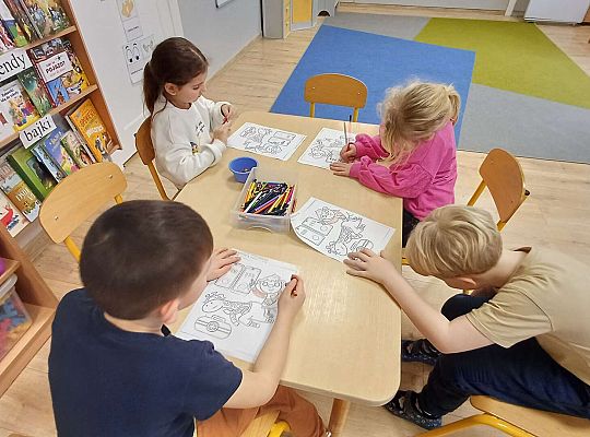 Gr.IV Światowy Dzień Pierwszej Pomocy -projekt "Szlachetnie i zdrowo z małpką Iwoną"