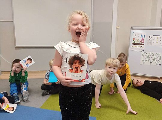 Gr.IV Dzień bez przekleństw  - Szlachetnie I zdrowo z małpką Iwoną