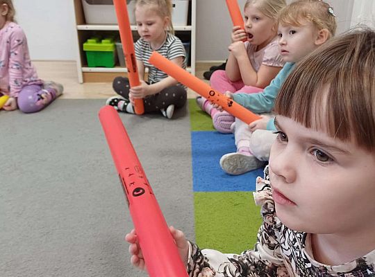 Gr.II Zabawy rytmiczne z tatą Ali