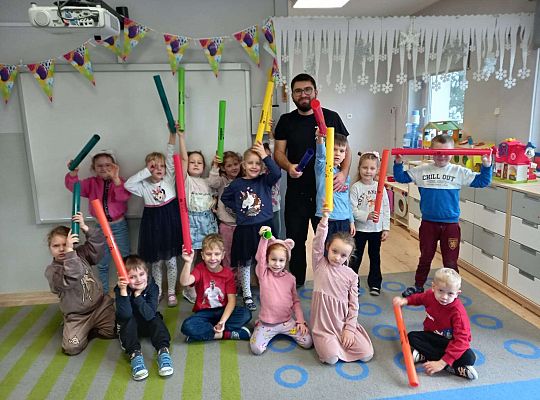 Gr. III Zabawy rytmiczne z tatą Witka