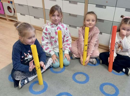 Gr. III Zabawy rytmiczne z tatą Witka