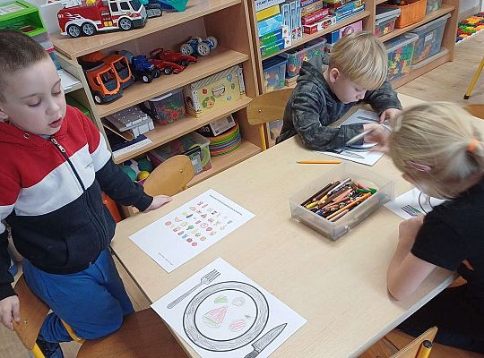 Gr. IV Dzień bez Oleju Palmowego - Projekt Szlachetnie i zdrowo z małpką Iwoną