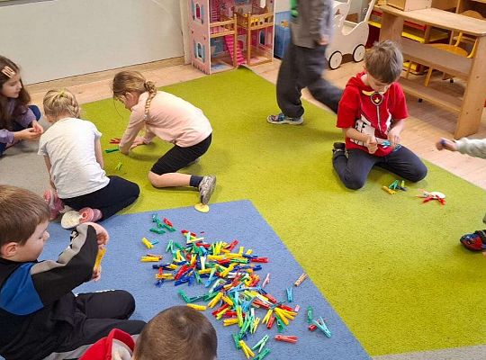 Gr. III I IV "Dzień Dinozaura "