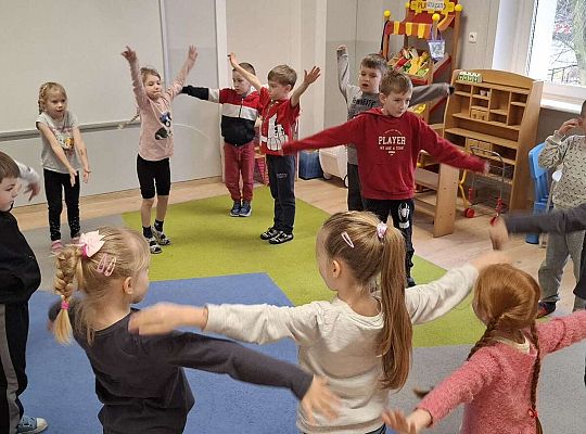 Gr. III I IV "Dzień Dinozaura "