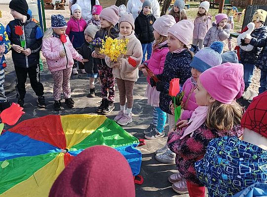 Witaj Wiosno ! - Powitanie wiosny w ogrodzie przedszkolaków