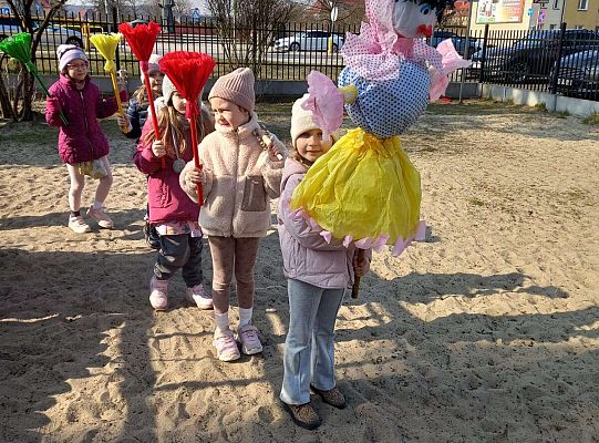 Witaj Wiosno ! - Powitanie wiosny w ogrodzie przedszkolaków