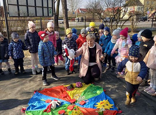 Witaj Wiosno ! - Powitanie wiosny w ogrodzie przedszkolaków