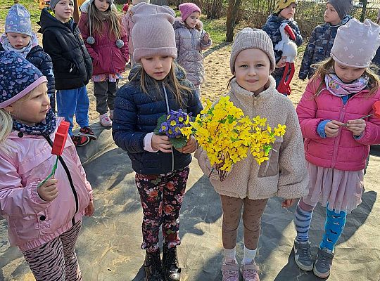 Witaj Wiosno ! - Powitanie wiosny w ogrodzie przedszkolaków