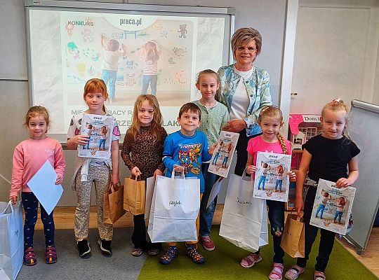 Podsumowanie konkursu plastycznego "Praca rodziców oczami przedszkolaka"