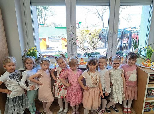 Gr.II Wielkanocne śniadanie oraz szukanie wielkanocnych niespodzianek