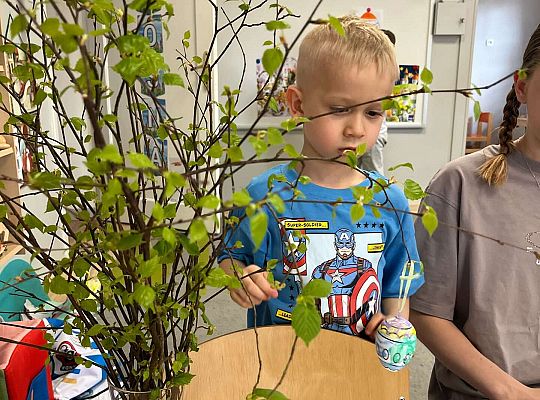 Gr. III Zajęcia o Wielkanocy przeprowadzone przez wolontariuszki ze SP5