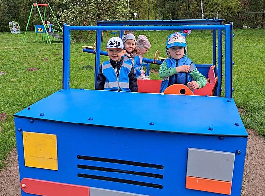 Gr.I I Gr.II Wycieczka do "Strusiej Farmy " w Kniewie