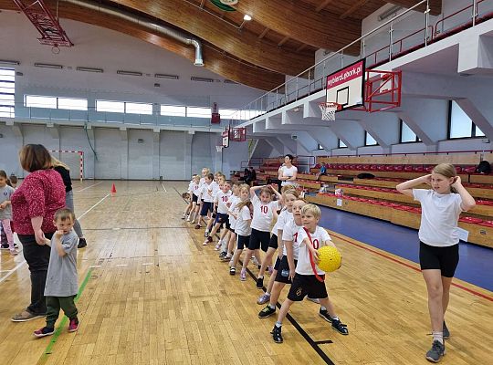 Gr. IV Zawody sportowe w SP nr 7