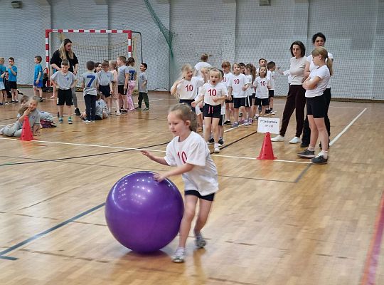 Gr. IV Zawody sportowe w SP nr 7