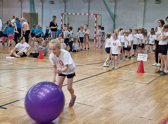 Gr. IV Zawody sportowe w SP nr 7