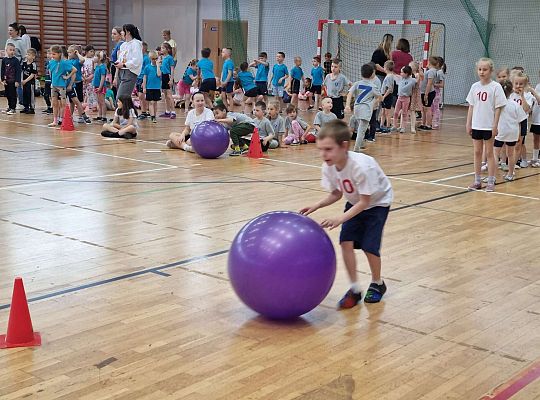 Gr. IV Zawody sportowe w SP nr 7