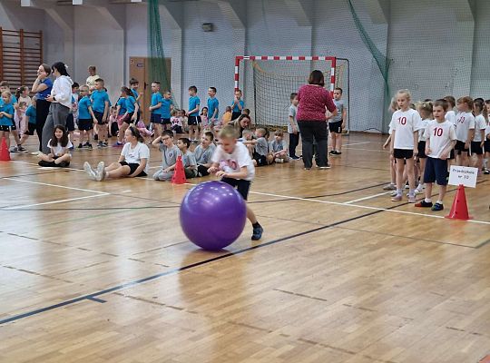 Gr. IV Zawody sportowe w SP nr 7