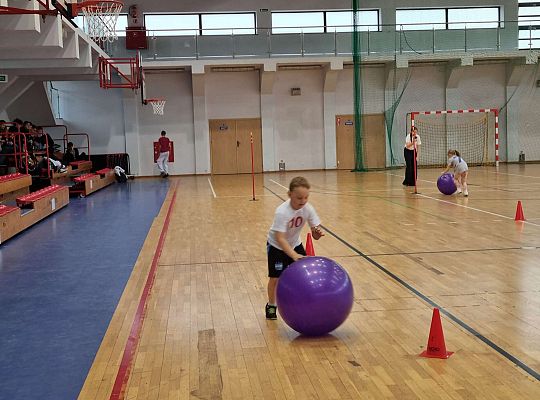 Gr. IV Zawody sportowe w SP nr 7