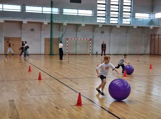 Gr. IV Zawody sportowe w SP nr 7