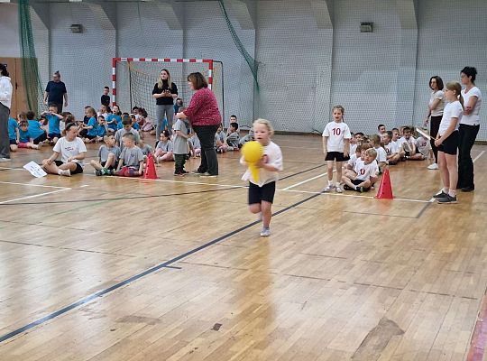 Gr. IV Zawody sportowe w SP nr 7