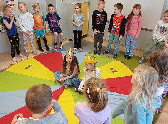 Gr. IV  Urodziny Hani i Wiktorii