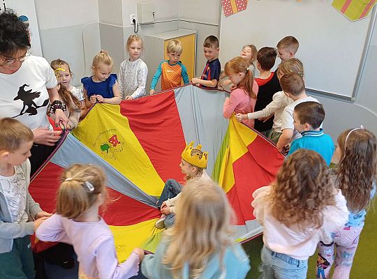 Gr. IV  Urodziny Hani i Wiktorii