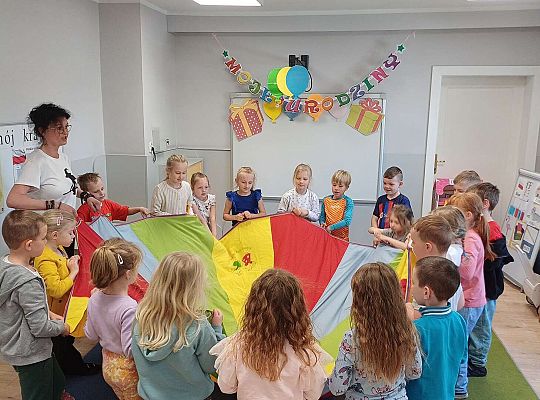 Gr. IV  Urodziny Hani i Wiktorii