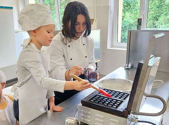 Gr.II Robimy gofry. Dziękujemy Pani Kasiu!