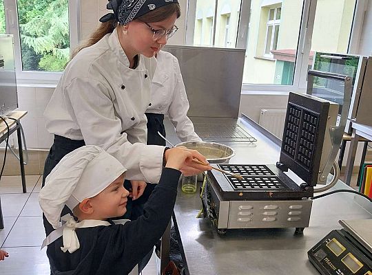 Gr.II Robimy gofry. Dziękujemy Pani Kasiu!