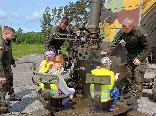 Gr. IV Wycieczka do Jednostki Wojskowej w Siemirowicach