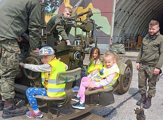 Gr. IV Wycieczka do Jednostki Wojskowej w Siemirowicach