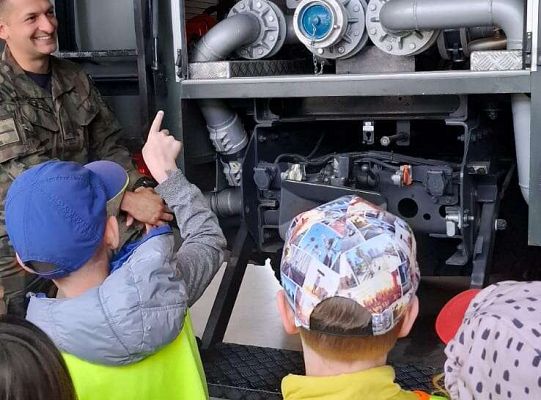 Gr. IV Wycieczka do Jednostki Wojskowej w Siemirowicach